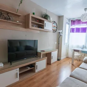 cosy-2br-flat-in-nuevo-portil-city-centre.es-andalucia.com/